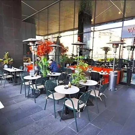 Lavish With 180 Ist View At 40f Gym Pool 89 מלון