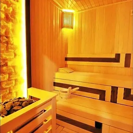 Ξενοδοχείο Lavish With 180 Ist View At 40f Gym Pool 89 4*