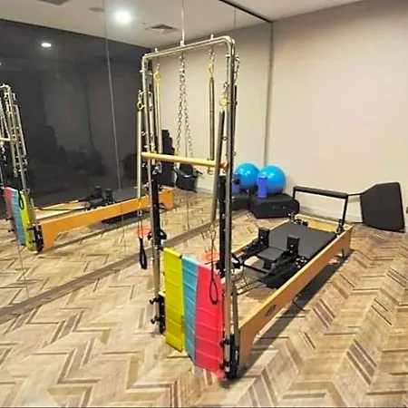 Lavish With 180 Ist View At 40f Gym Pool 89 איסטמבול