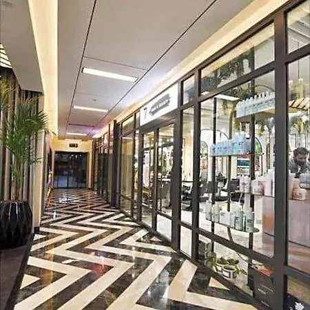Lavish With 180 Ist View At 40f Gym Pool 89 4*
