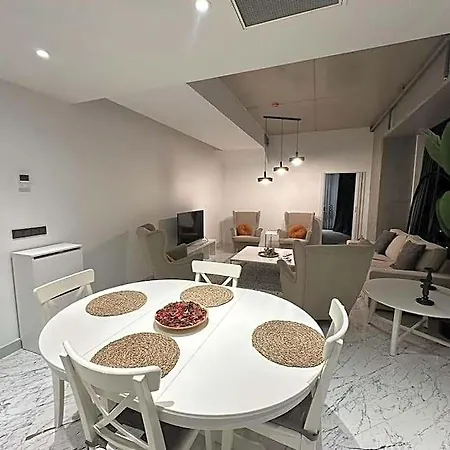 Ξενοδοχείο Lavish With 180 Ist View At 40f Gym Pool 89 Κωνσταντινούπολη